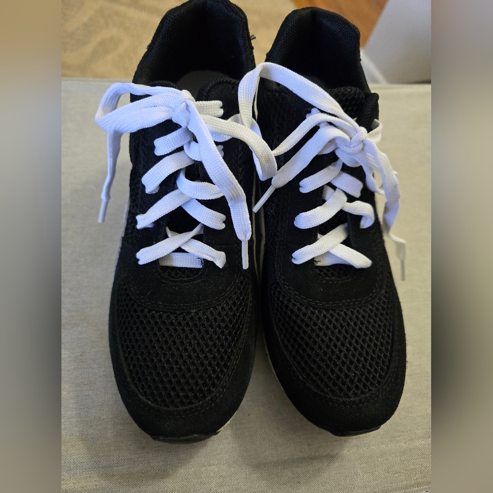 Women's Black and White Mesh Sneakers - Classic Casual Comfort - Picture 16 of 16